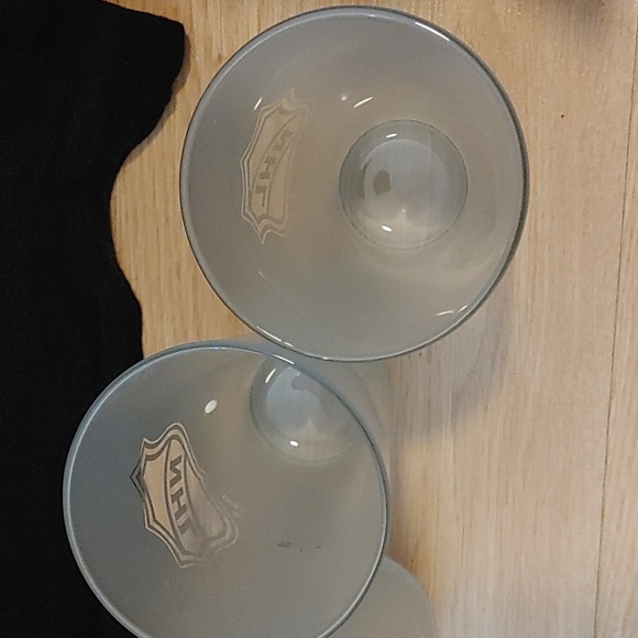NHL Canadian Frosted Glasses (4) - Picture 5 of 5